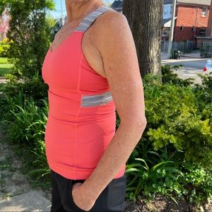 Lululemon Push Your Limit Tank  top, size 04.